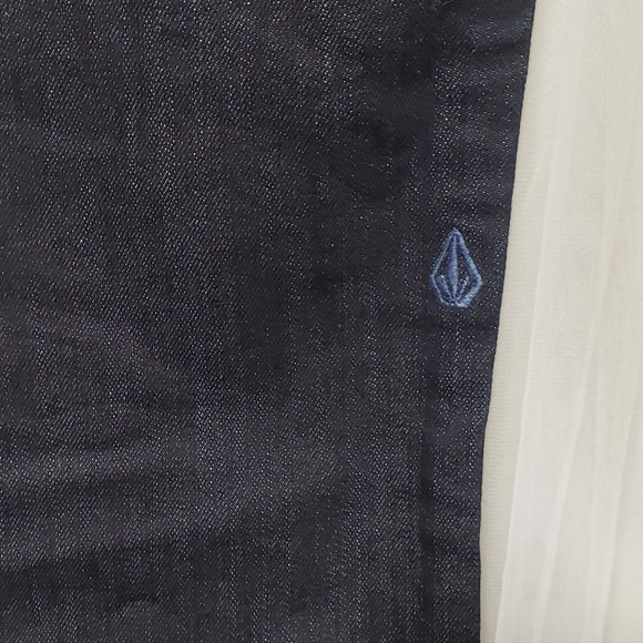 Volcom Youth Girls Sz 14 NWT Vorta Slim Straight Jeans - Picture 11 of 15